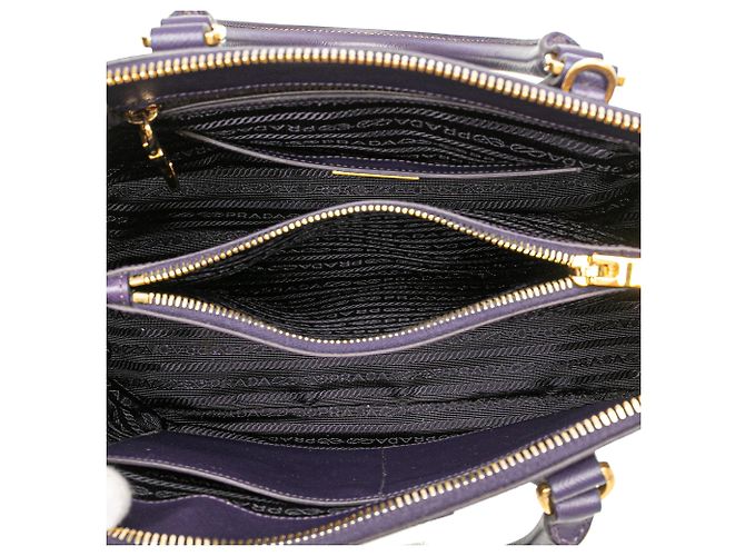 Bolso Prada Medium Saffiano Lux Promenade Morado - vista 4
