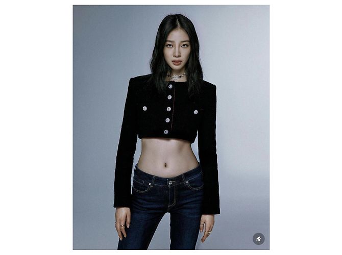 Chanel Tweed Jacke Schwarz Kurzgröße 36 - Ansicht 3