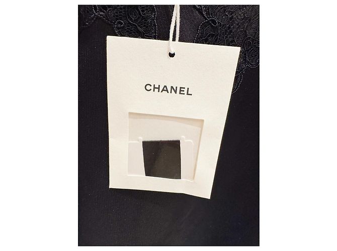 Vestido camisola de renda preto Chanel - vista 4