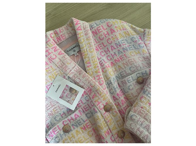 Abrigo Chanel 24C de seda rosa - vista 4