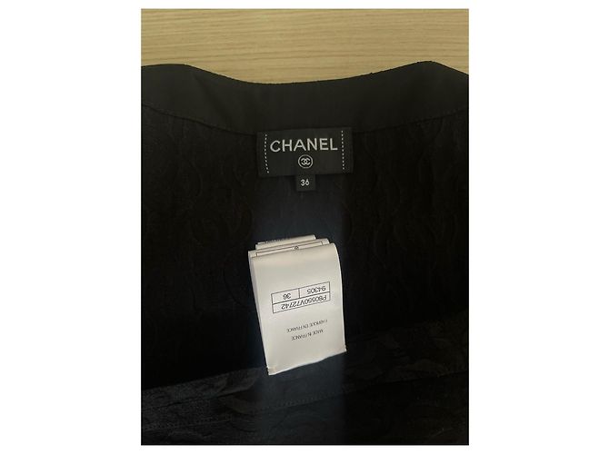 Chanel 25K Camisa de Seda Negra con Logo CC - vista 3