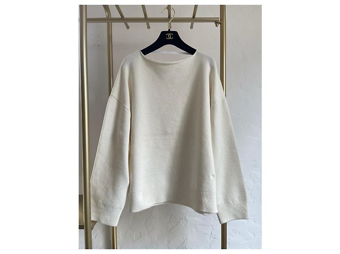 Céline Rundhals-Pullover aus Wolle in Ecru - Ansicht 2
