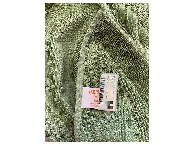 Sciarpa Hermès in cashmere verde - vista 4