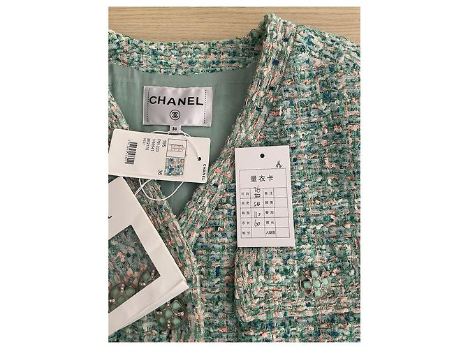 Chaqueta sin mangas de tweed verde Chanel 19S - vista 5