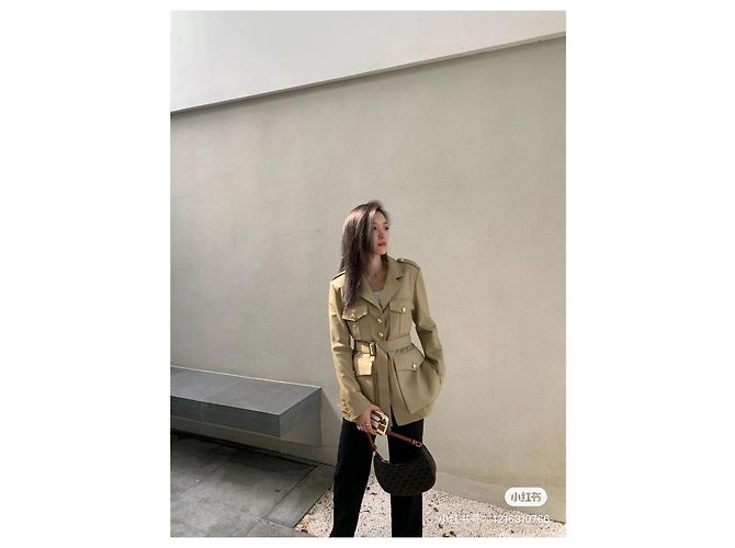 Gabardina de algodón beige Céline con botones dorados - vista 7