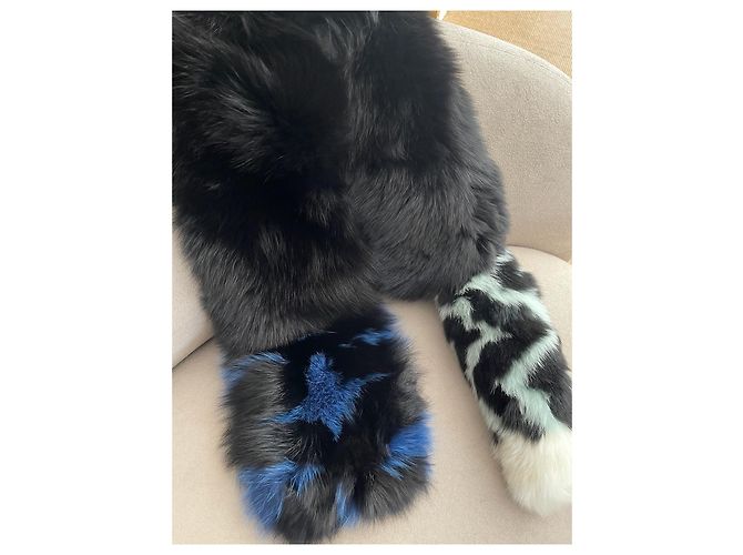 Sciarpa Fendi in pelliccia di volpe nera - vista 5