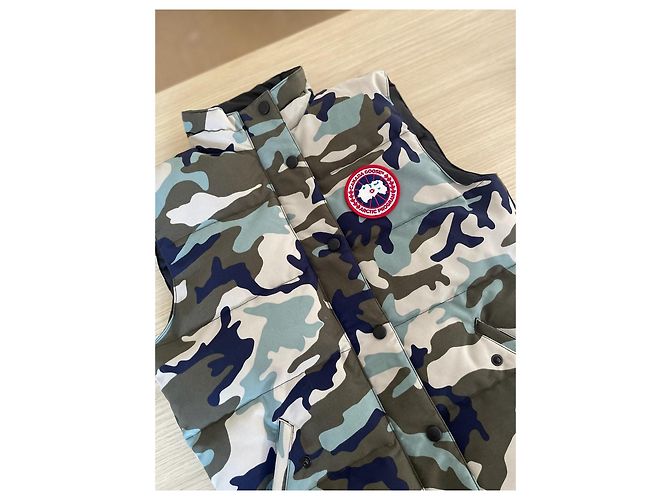 Canada Goose Camouflage Print Down Vest - view 4