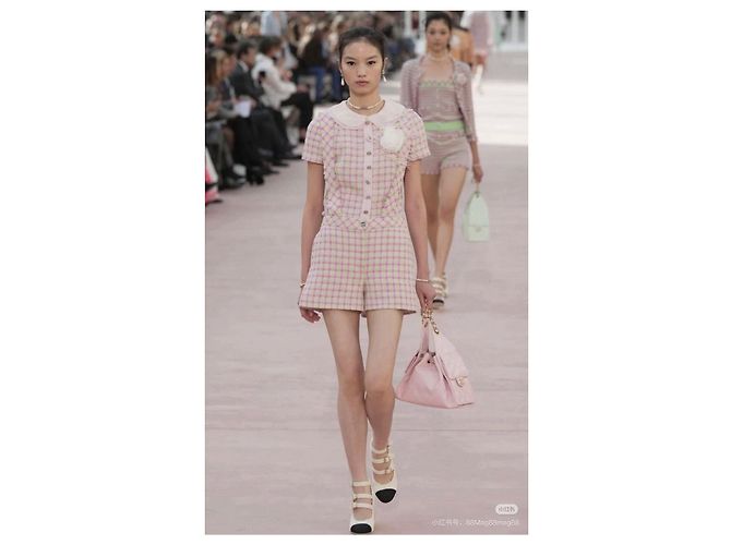 CHANEL 25S Top in Tweed Rosa a Quadri - vista 5