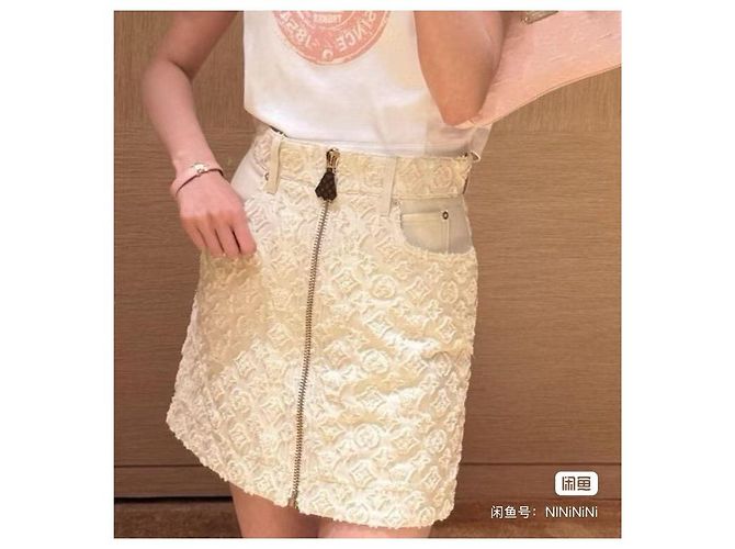 Louis Vuitton Beige Embossed Denim Skirt - view 6