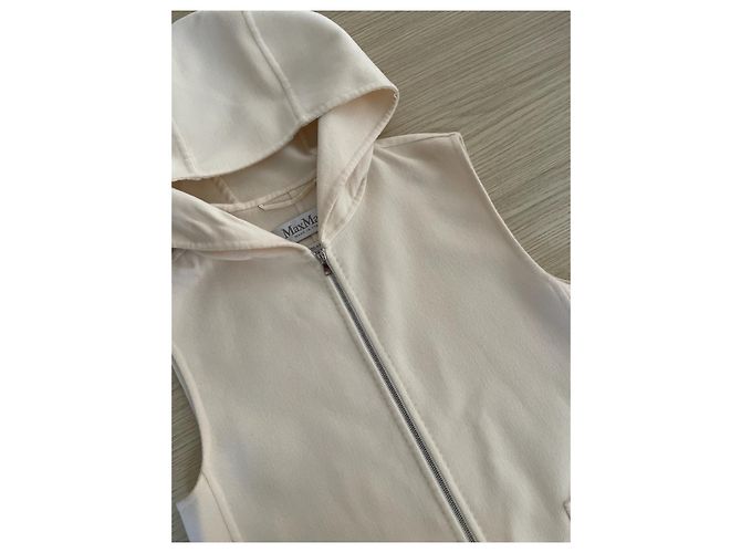 Max Mara White Cashmere Sleeveless Vest - view 4