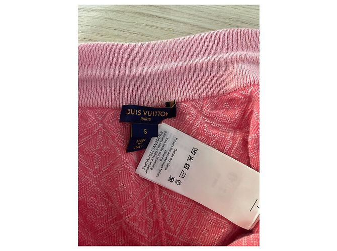 Shorts Louis Vuitton Monogram de tejido de rizo rosa - vista 4