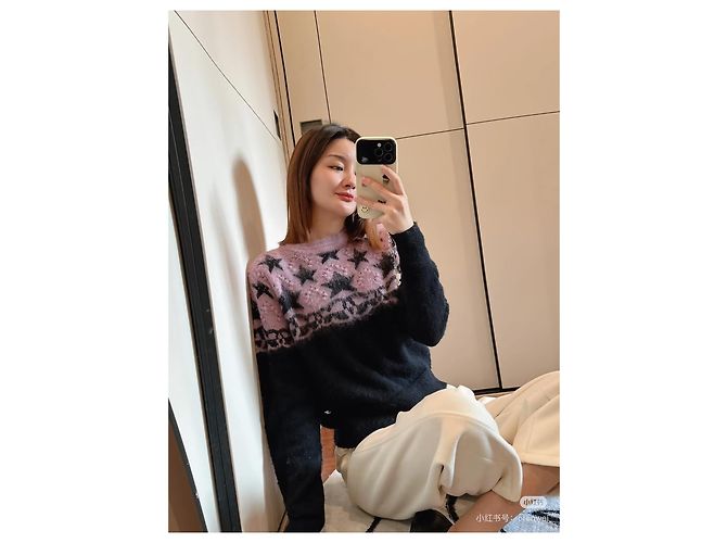 Chanel 23N Kaschmirpullover Schwarz Sternmuster - Ansicht 5