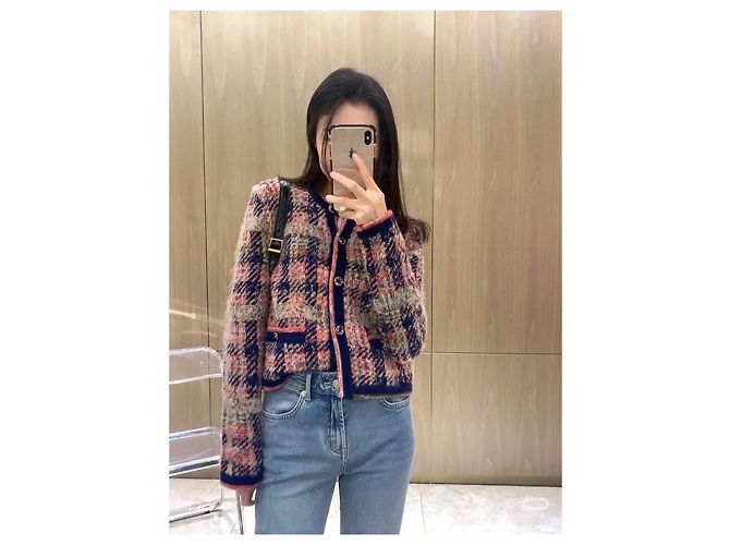 Chanel 22A Rosa Cashmere Cardigan mit Karomuster - Ansicht 7
