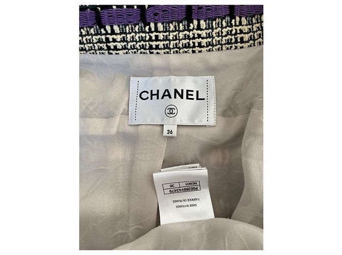 Chanel Ecru Tweed Jacket Size 36 - view 4
