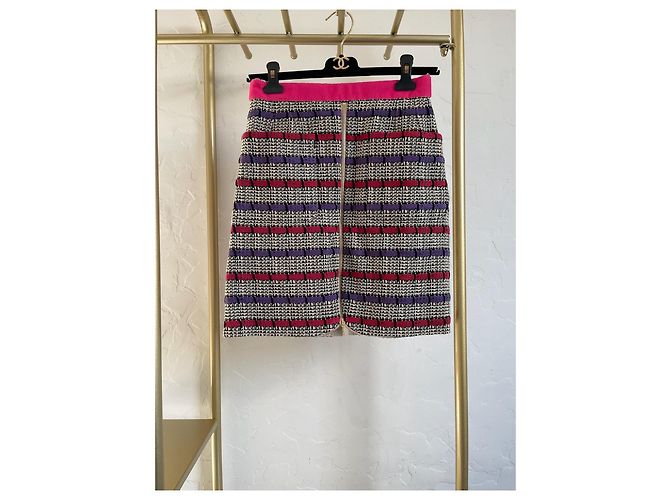 Chanel Ecru Tweed Jacket Size 36 - view 6