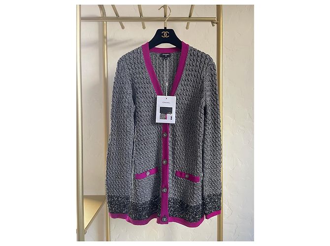 Chanel 21K Strickjacke aus Wolle Grau Violett - Ansicht 2