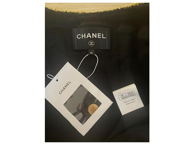 Giacca Chanel 22S con Paillettes Nera e Oro - vista 3