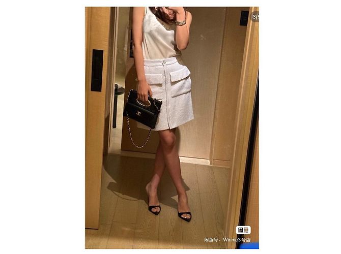 Falda Chanel 20C Blanca con Bordados y Lentejuelas - vista 7