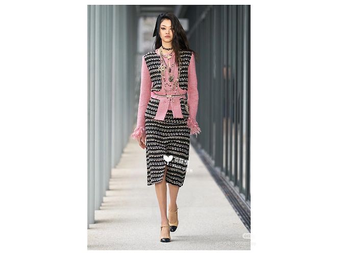 Chanel 22A Tweed Jacke Rosa Metiers d'Art - Ansicht 5