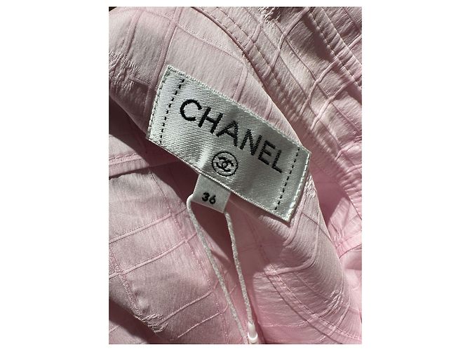 Chanel Pink Silk Sleeveless Collared Top - view 3
