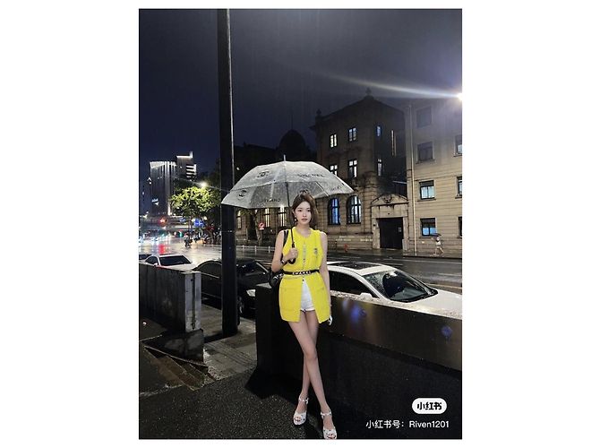 Colete de malha Chanel amarelo de lã - vista 3