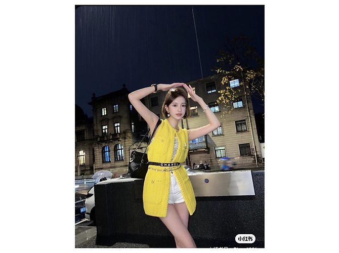 Colete de malha Chanel amarelo de lã - vista 5