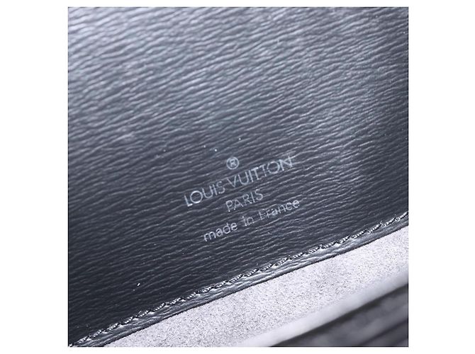Louis Vuitton Buci Epi Leather - vista 6