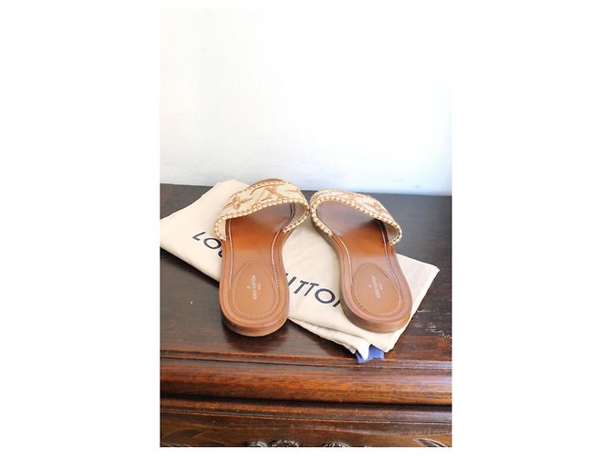 Louis Vuitton Lock It Sandalias Monogram Rafia - vista 5