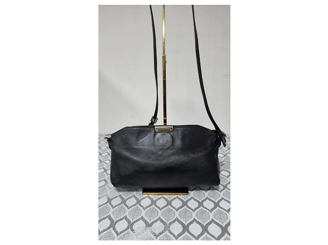 Burberry Piccola Borsa a Tracolla Chichester Pelle Goffrata Check - Nera - vista 6