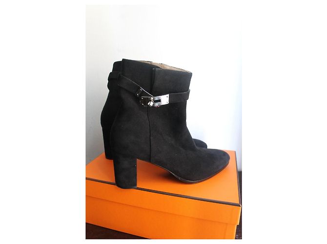 Hermès Saint Germain Wildleder Stiefeletten Schwarz - Ansicht 4