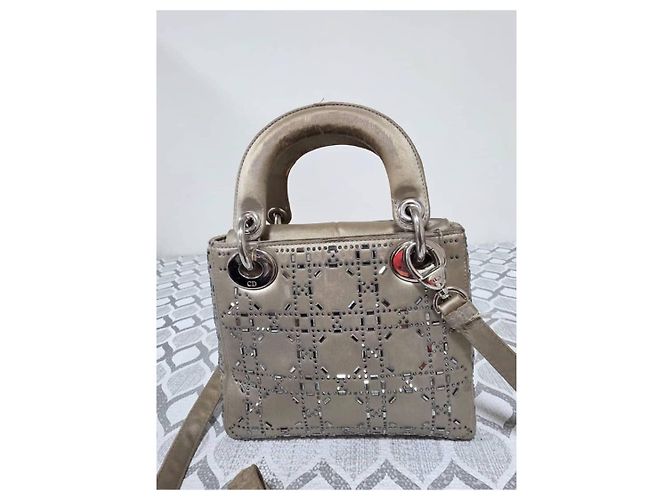 Christian Dior Mini Lady Dior Borsa in Raso e Cristalli - Grigio - vista 3