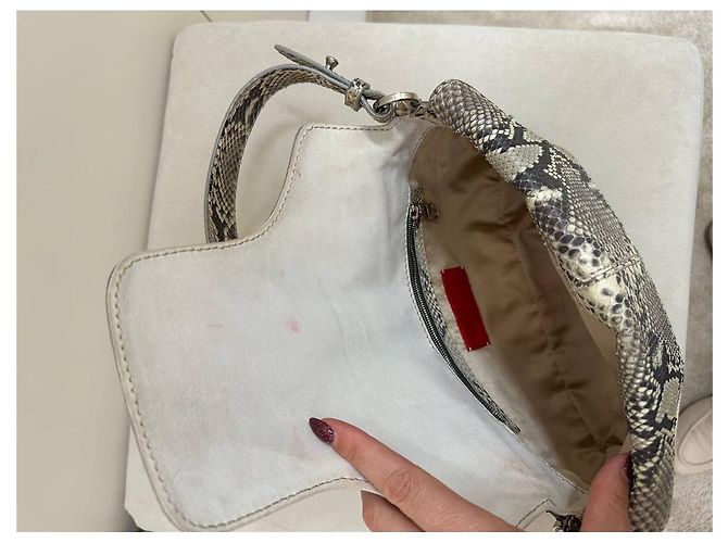 Vintage Valentino Garavani Schultertasche gebraucht - Ansicht 5