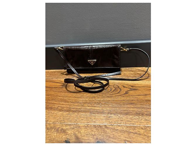 Prada Cartera con cadena en piel Vitello Daino - Marrón oscuro - vista 10