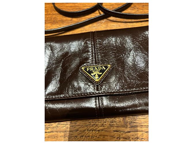 Prada Cartera con cadena en piel Vitello Daino - Marrón oscuro - vista 3