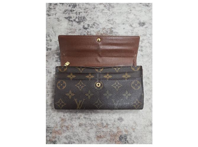 Carteira Louis Vuitton Sarah Monogram - vista 4