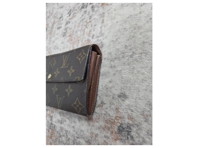 Carteira Louis Vuitton Sarah Monogram - vista 9