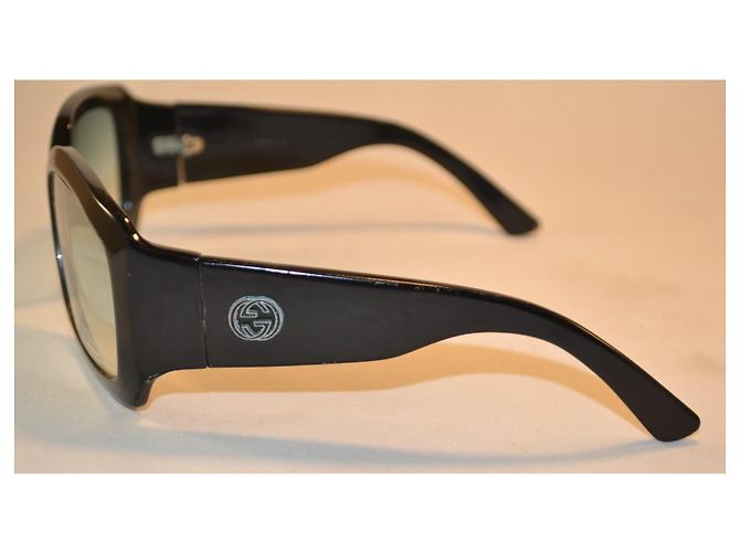 Gucci GG2593/S Sonnenbrille aus schwarzem Kunststoff - Ansicht 3