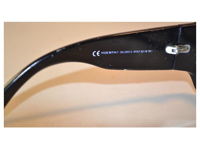 Gucci GG2593/S Sonnenbrille aus schwarzem Kunststoff - Ansicht 8