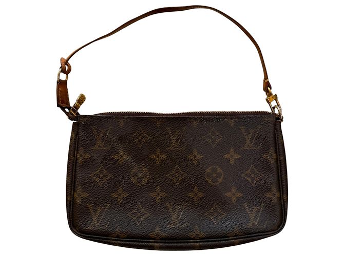 Louis Vuitton Pochette Accessoires Monogram Canvas Mini - vista 2