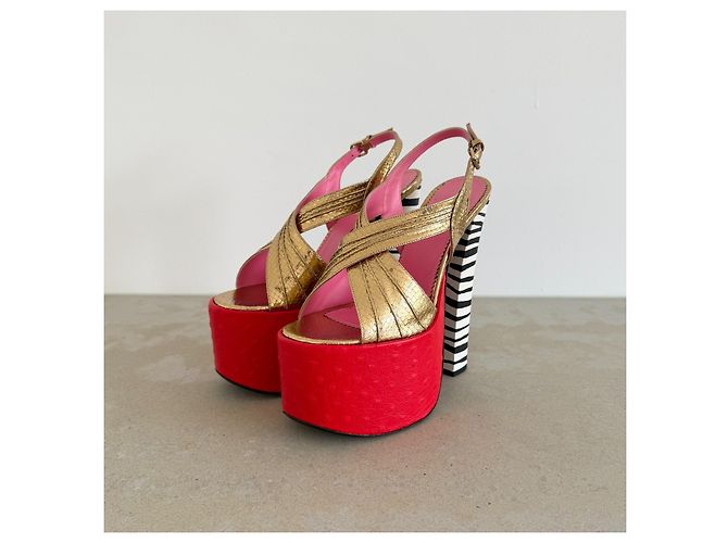 Dsquared2 Pre-Fall 2023 Sandales à plateforme en cuir doré - vue 4