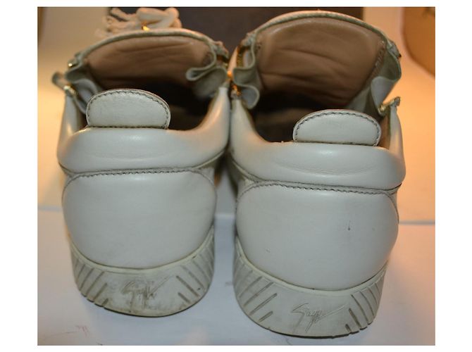 Giuseppe Zanotti Sneakers in Pelle Bianca con Zip Dorate - vista 4