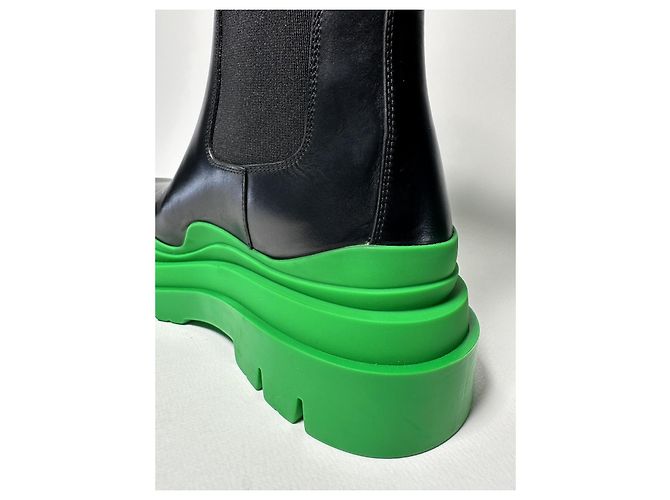 Bottega Veneta Tire – Black Leather Boots with Green Sole – Size 38 - vista 11