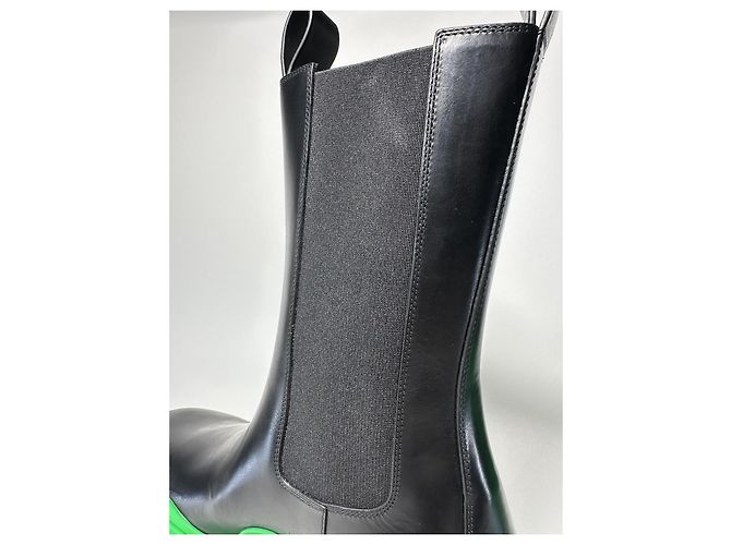 Bottega Veneta Tire – Black Leather Boots with Green Sole – Size 38 - vista 12