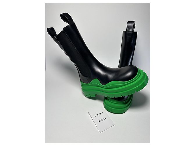 Bottega Veneta Tire – Black Leather Boots with Green Sole – Size 38 - vista 17
