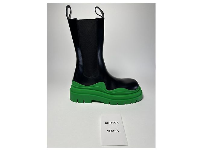 Bottega Veneta Tire – Black Leather Boots with Green Sole – Size 38 - vista 6