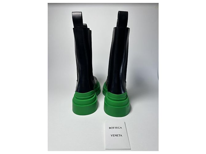 Bottega Veneta Tire – Black Leather Boots with Green Sole – Size 38 - vista 8