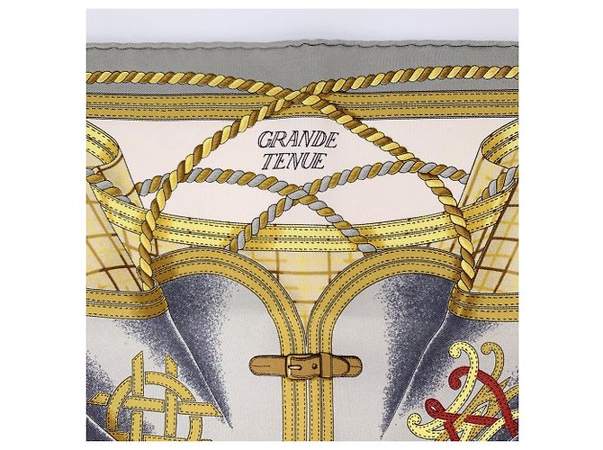 Hermès Hermes Vintage Foulard di seta grigio Grande Tenue d'Origny 40x40 - vista 3