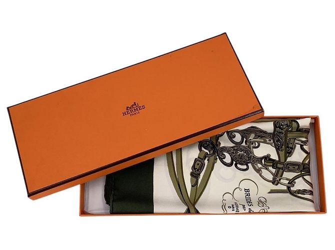 Hermès Foulard di seta Hermes Vintage Olive Green Brides de Gala Grygkar 40x40 - vista 2