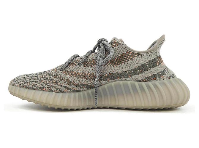 Autre Marque Baskets YEEZY GW1229 - vue 2