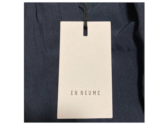 Autre Marque NEUME Gathered High Neck Bluse mit gerafftem Stehkragen - Ansicht 8